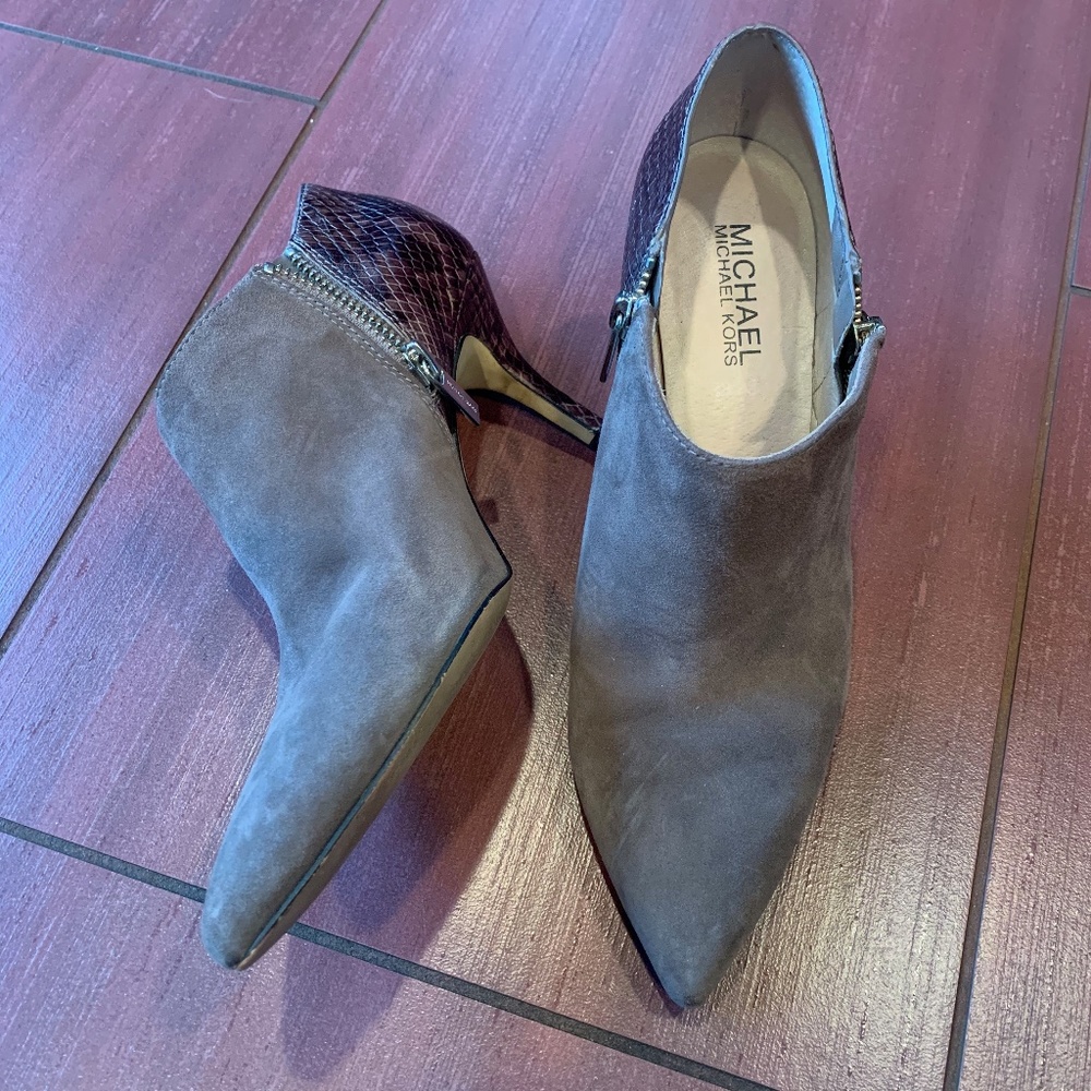 MICHAEL Michael Kors Clara ankle bootie - Picture 1 of 7